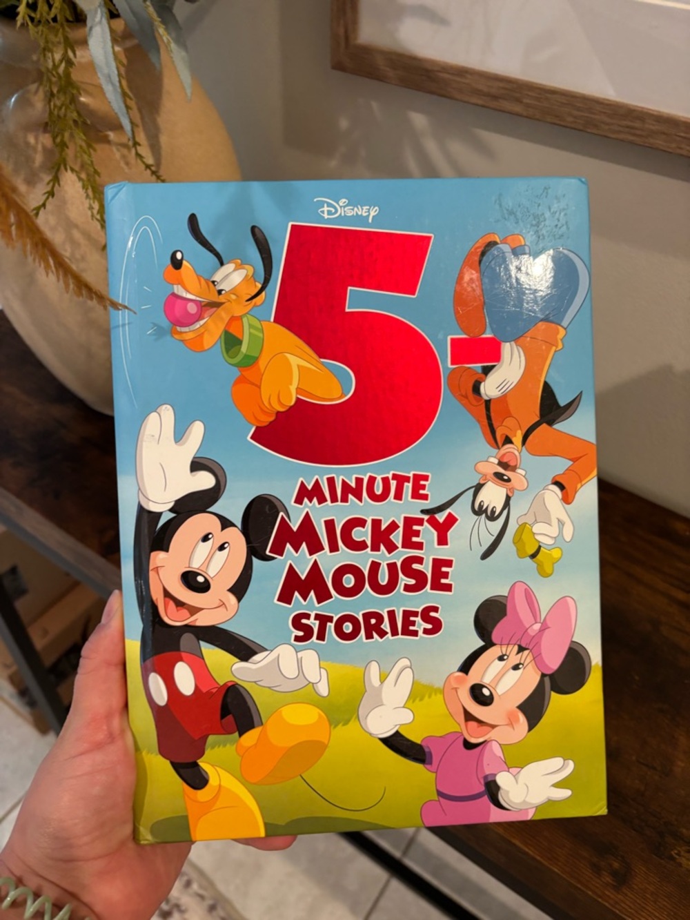 Disney 5-Minute Mickey Mouse Stories – Blue and Red Cover